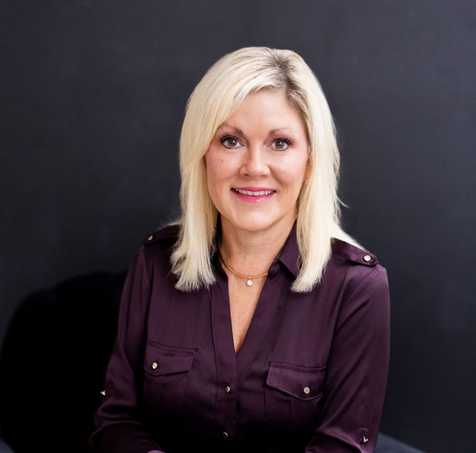 Headshot of Kelly Roberts